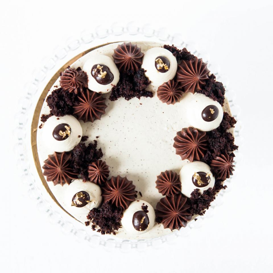 Order 8" chocolate Irish coffee cake £70.00 online London delivery