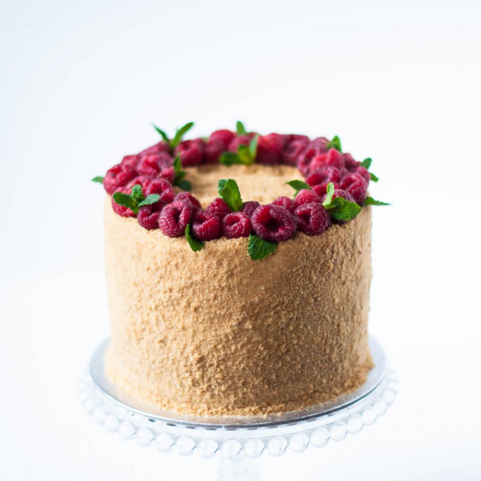 Celebration honey caramel cake medovik 8" buy online London